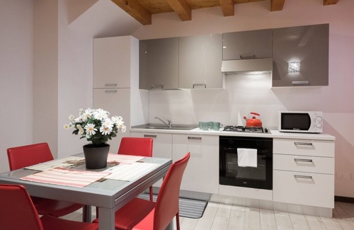 San Zeno Apartamento | Dimora San Zeno 4 - Apartamento moderno y funcional cerca de la Basílica de San Zeno