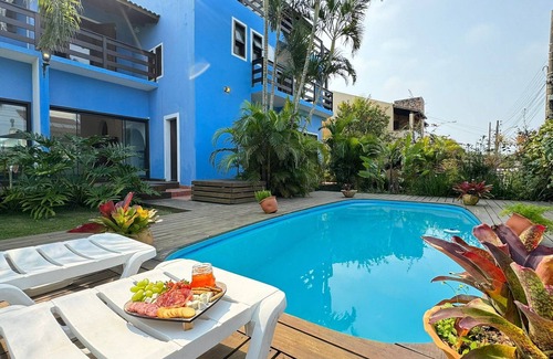Vila Nova Casa | Ampla Casa com piscina a 100m da Praia da Vila Nova - IMB001