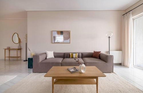 Amarousion Apartamento | Ample 3BR Family Properties in Marousi by UPSTREET