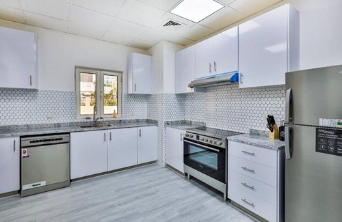 Dubai Villa | Luxury 5-Bedroom Villa with maid room and Private Pool