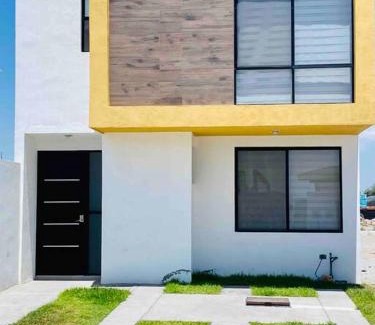San Luis Potosi Apartamento | Amplia casa cerca de zona industrial