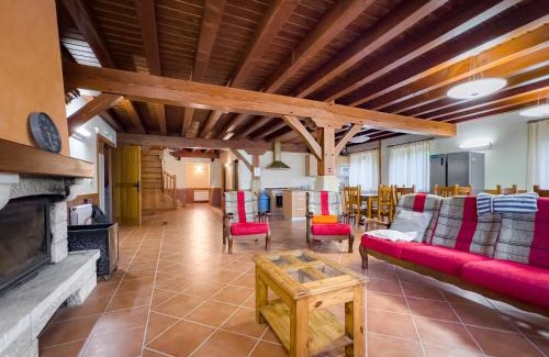 Bolibar Chalet De Esquí | Amplia casa rural en entorno natural