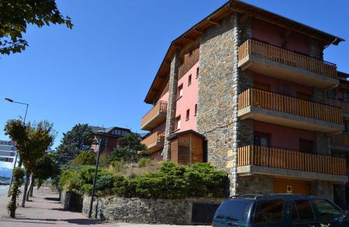 Llivia Apartamento | Amplio apartamento con piscina en Llívia