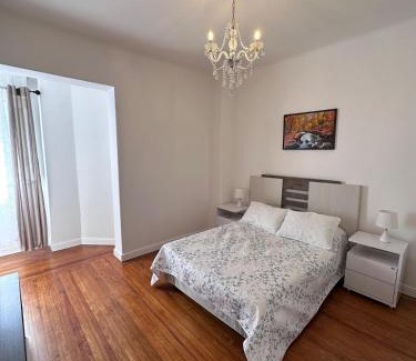 Cordon Apartamento | Amplio Apartamento de 4 dormitorios en el Centro de Montevideo