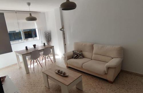 Cadiz Apartamento | Amplio apartamento junto a la Playa Victoria