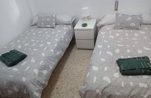 Cadiz Apartamento | Amplio apartamento junto a la Playa Victoria