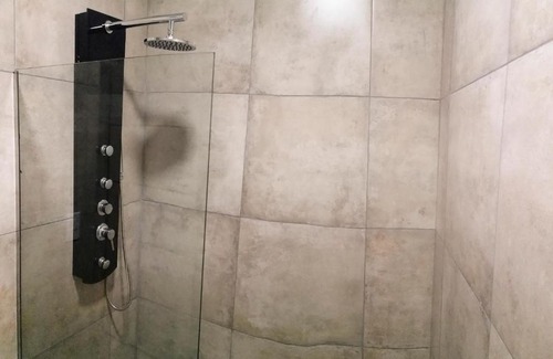 Villa Carlos Paz Apartamento | Amplio departamento frente al lago-seguridad 24hs