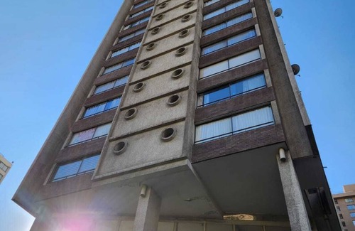 Downtown Santiago Apartamento | Amplio departamento en Santiago Centro. A 1 cuadra del metro.