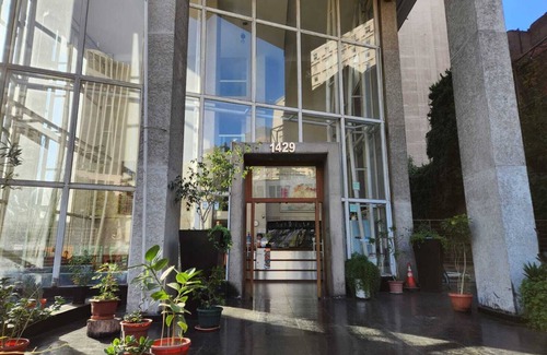 Downtown Santiago Apartamento | Amplio departamento en Santiago Centro. A 1 cuadra del metro.
