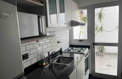 Comuna 15 Apartamento | Amplio estudio en planta baja con seguridad