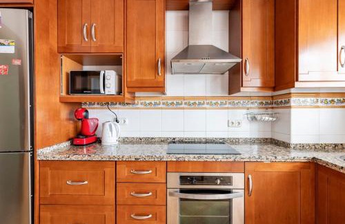 El Molinillo Apartamento | Amplio piso para disfrutar del centro de Málaga con parking gratuito