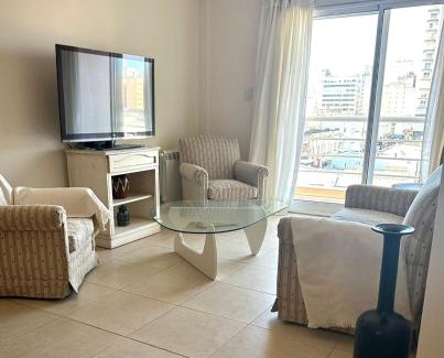 Bahia Blanca Apartamento | Amplio y céntrico depto de 2 habitaciones opcional cochera