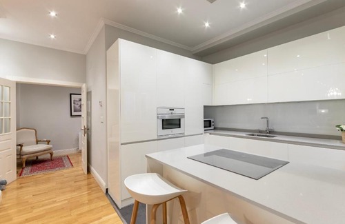 Bilbao Old Town Apartamento | Amplio y Elegante en Casco Viejo con Parking