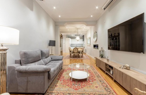 Bilbao Old Town Apartamento | Amplio y Elegante en Casco Viejo con Parking