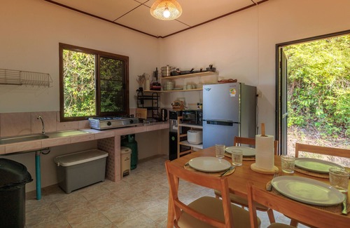 Wok Tum Casa | Amsterdam House Hin Kong 2BR 4K TV AC