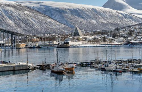 Tromso Apartamento | Amundsen Suite