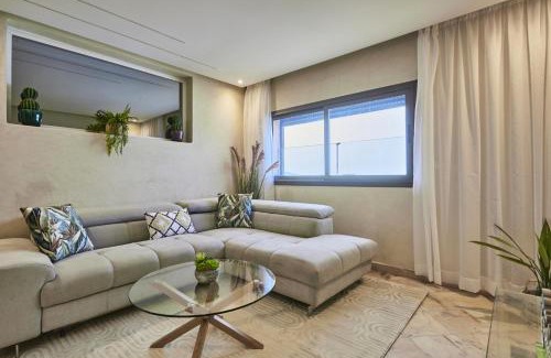Mirleft Apartamento | Amwaj Apt - Golden Sands and Blue Waves Beach Escape