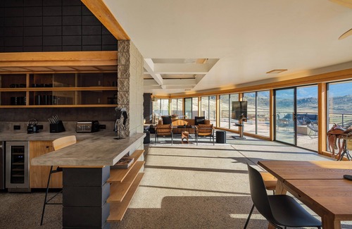 Tehachapi Casa | An A+ Architectural Wonder Perched Above Some of the Most Popular Local Wineries