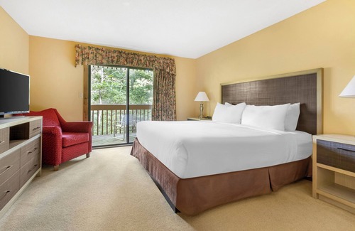 Sapphire Complejo | An Adventure Awaits! 3 Pools, Jacuzzi and Sauna, Free Parking