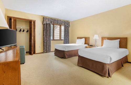 Sapphire Complejo | An Adventure Awaits! 3 Pools, Jacuzzi and Sauna, Free Parking