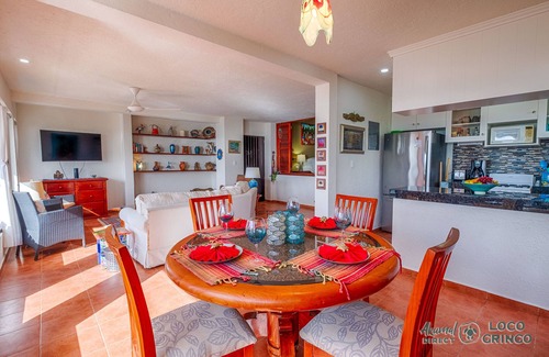 Akumal Condominio | An Akumal Classic! Beachfront condo with AC and WiFi!