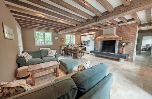 Nouan-le-Fuzelier Casa | An authentic, modern farmhouse in the heart of Sologne