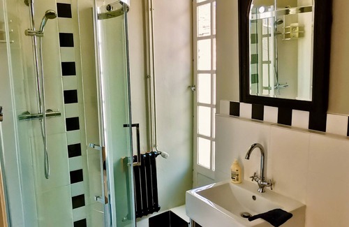 Le Lude Cama Y Desayuno | An elegant, comfortable guest house in the Pays de la Loire region, France