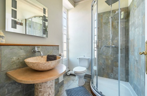 Le Lude Cama Y Desayuno | An elegant, comfortable guest house in the Pays de la Loire region, France