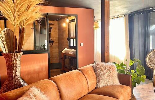 Guermeur Casa | An exceptional night in a Love Room - spa, sauna & champagne