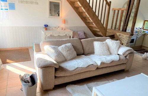 Barenton Cabaña | Una exquisita casa de vacaciones romántica, ideal para parejas. 10% de descuento en ferries Brittany