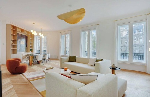 Saint-Gervais Apartamento | AN IDEAL PARISIAN ESCAPE AT RUE DE RIVOLI ELEGANCE- LE MARAIS 200 SM2