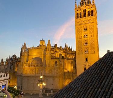 Distrito Macarena Apartamento | An Indian Bollywood Sevilla Experience - for families, couples & business trips