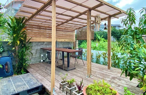 Yakena Casa | An inn where you can experience a traditional Okinawan wooden minka. Enjoy the comfort and healing space! （The owner will welcome guests at the parking lot upon check-in.