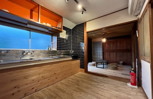 Hedamura Casa | An inn where you can rent an old private house where you can fish from the window of the house 2 mi / Numazu Shizuoka