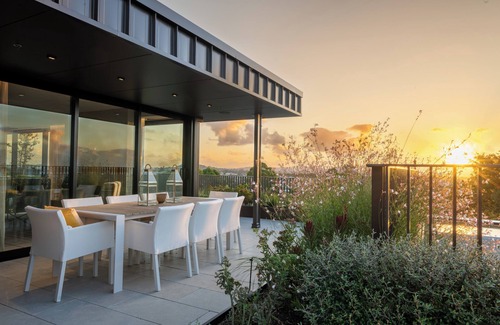 Ponsonby Apartamento | An Invitation to Breathtaking Penthouse Apartment Views