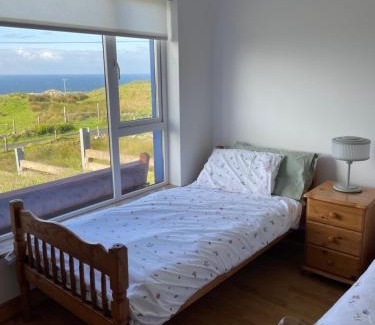 Carrick Casa | An Nead