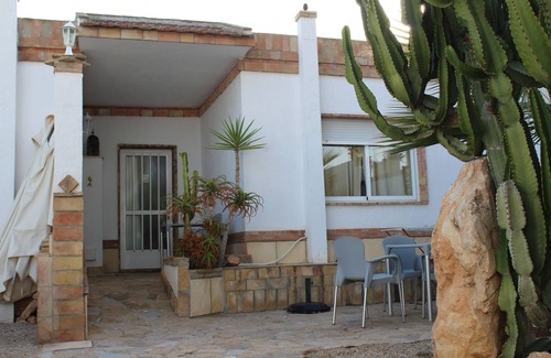 San Pedro del Pinatar Casa | Un oásis cerca del mar, ideal para niños, se permiten mascotas, piscina comun.