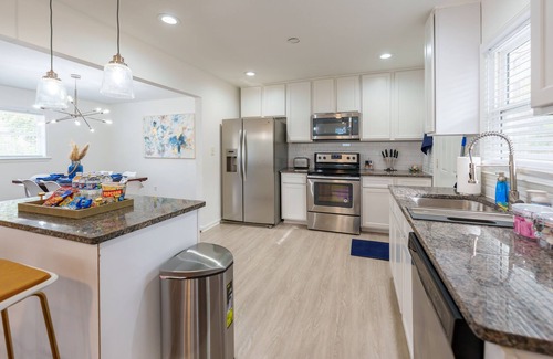 Collier Heights Casa | An Oasis in West Atlanta. 10 minutes to Downtown!