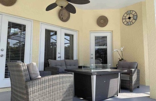 Kissimmee Casa | An Oasis of 4 bedrooms 4 baths with private pool