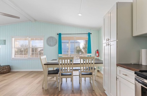 Cherry Grove Beach Cabaña | An Ocean View 7BR Home, Second Row, Steps to Beach, Sleeps 16