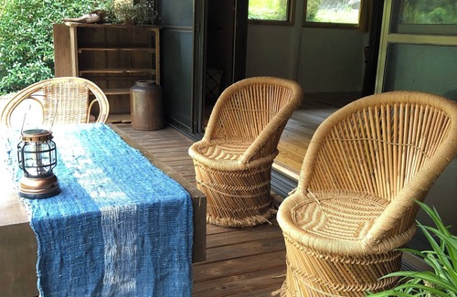 Matsusaka Casa | An old house with a spacious kitchen surrounded by mountains and clear streams