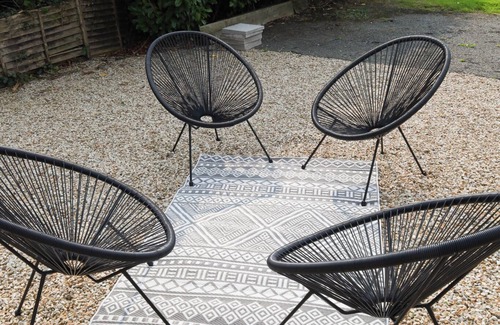 Rathangan Casa | An Teach Baboige - Charming Country Cottage in Kildare.