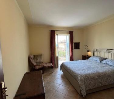 Guarene Apartamento | An tij slè - Nel cuore del borgo