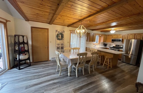 Pocono Lake Casa | An Ultimate Pocono Lake Retreat Awaits,3 Level home with 4 Bdr, 5 beds & 3 Baths