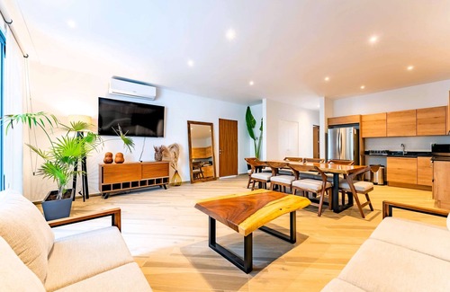 La Veleta Condominio | ANANA Yaaxlum 105 S | Oasis pool and Jacuzzi