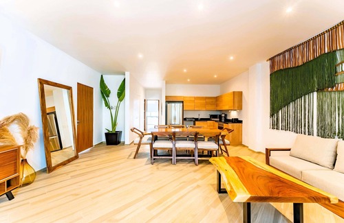 La Veleta Condominio | ANANA Yaaxlum 105 S | Oasis pool and Jacuzzi