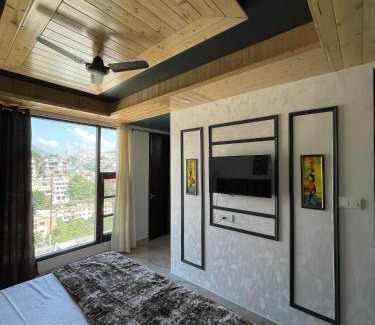 Deoghat Cama Y Desayuno | Anand residency