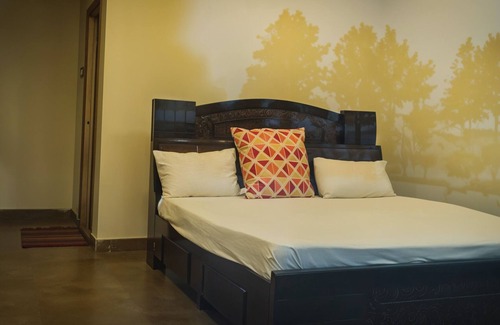 Gajwel Otro | Anandam Orchard 3BR Farmstay in Hyderabad by Homeyhuts