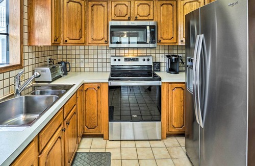 New Baltimore Casa | Anchor Bay Getaway on Lake St Clair with Dock!