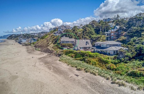 Lincoln City Casa | Anchor Blue